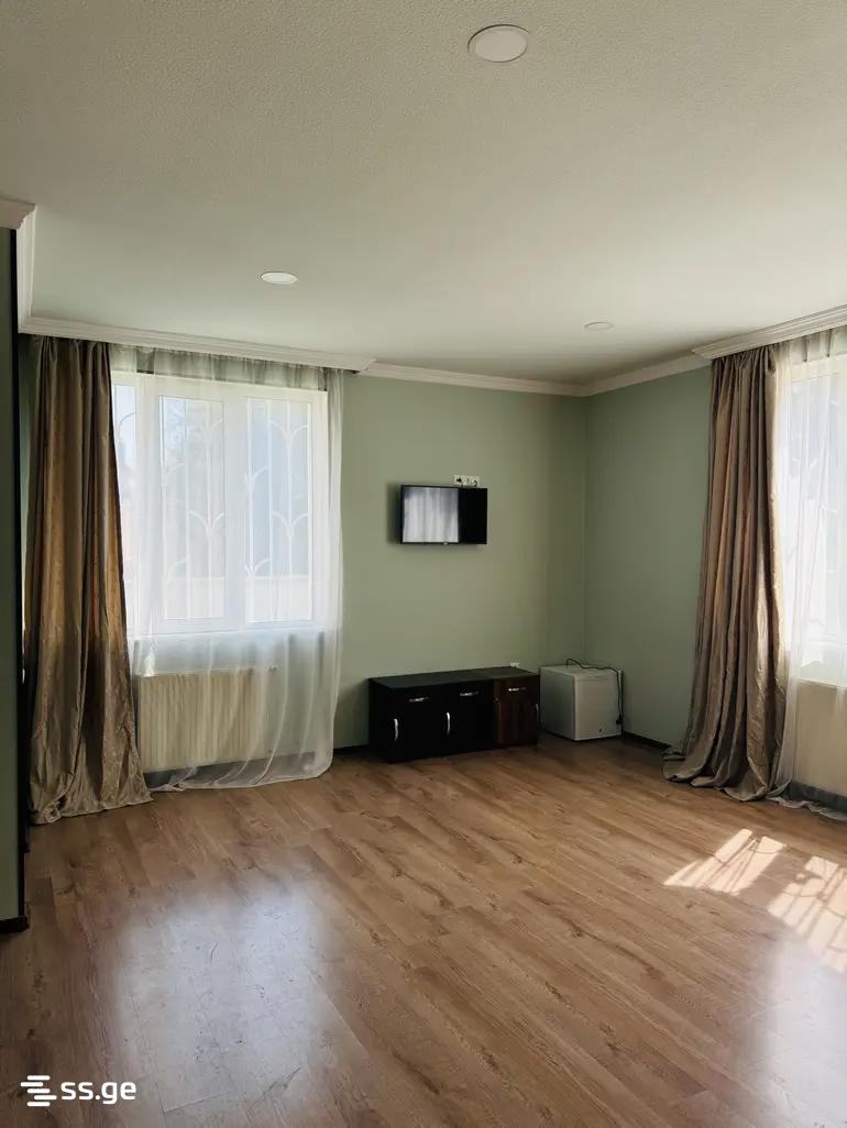 5 room Private House For Sale. Digomi - Aanzicht 5