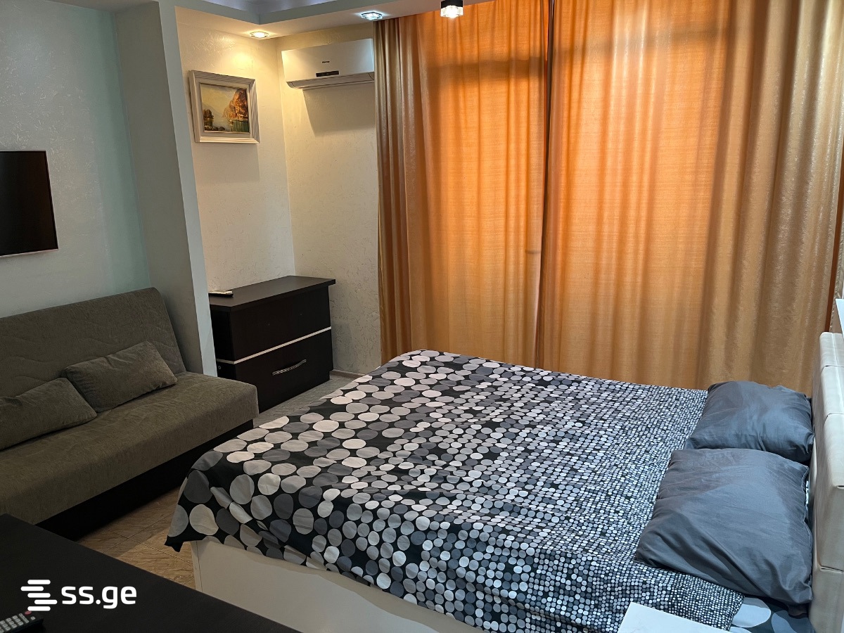 1 room Flat Daily rent. Batumi - Bild 3
