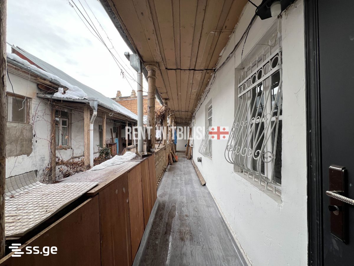 4 room Flat For Sale. Mtatsminda - Mehr