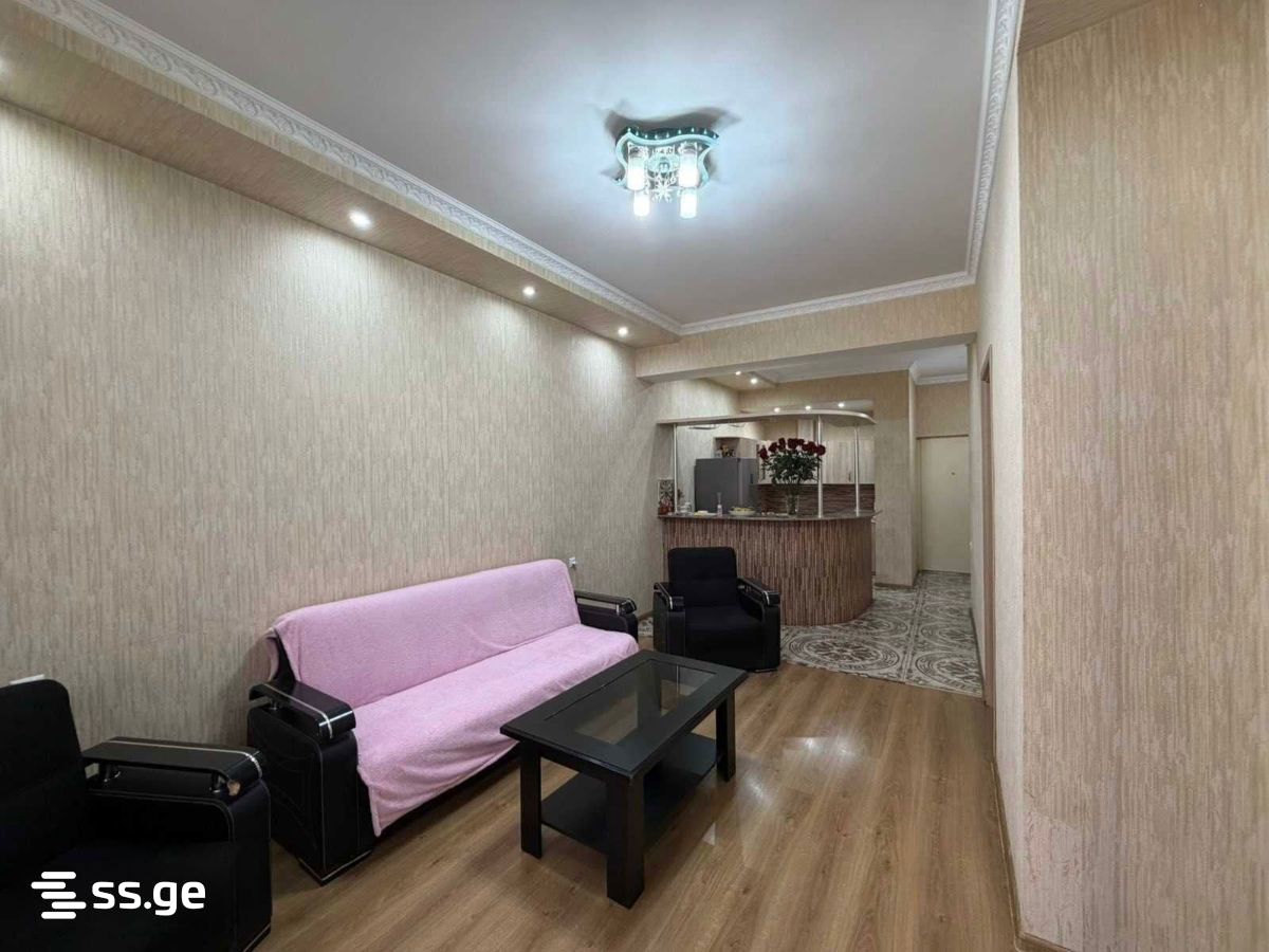 3 room Flat For Sale. Saburtalo - Aanzicht 5