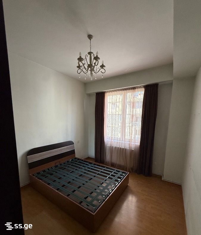 3 room Flat For Rent. Vake - Más