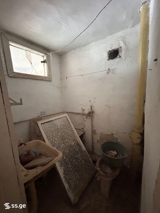 1 Room Flat For Sale view 3