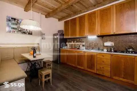 3 room Private House For Rent. Sololaki - Więcej