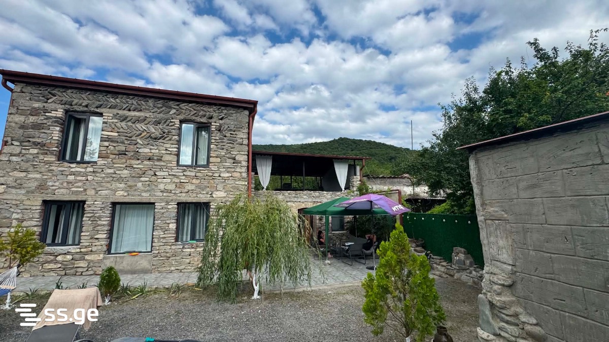 4 Room Summer Cottage For Sale view 2