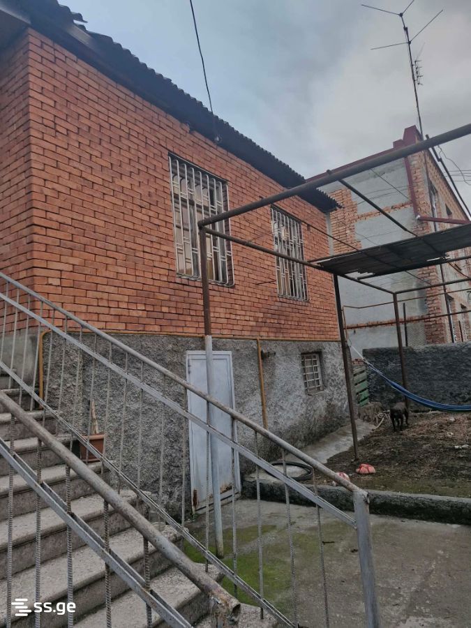 3 Room Private House For Sale view 1