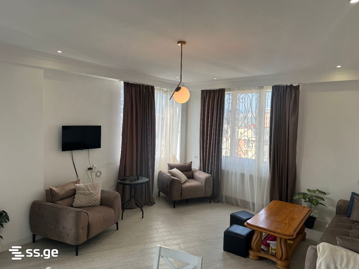 2 room Flat For Rent. Vake - Aanzicht 3