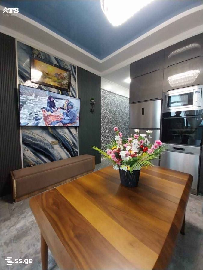 2 room Flat For Sale. Batumi - Altro