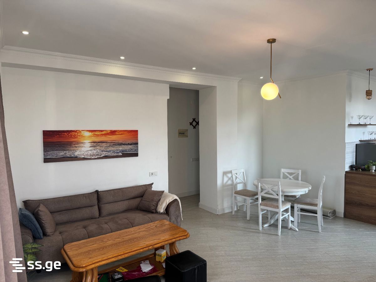 2 room Flat For Rent. Vake - Meer