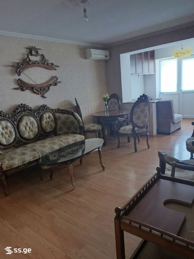 2 room Flat For Rent. Saburtalo - Aanzicht 2