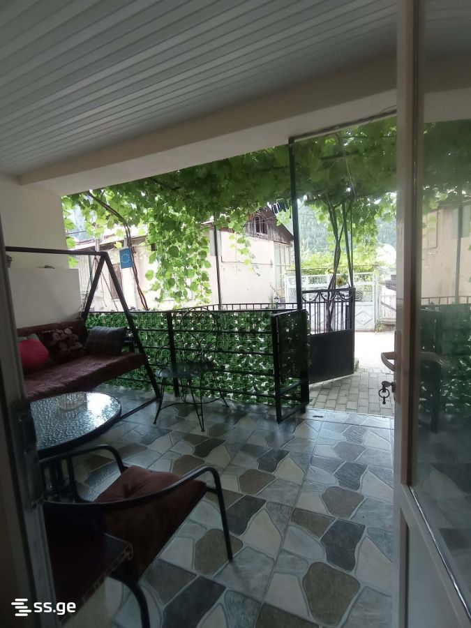 1 Room Private House Daily Rent. Borjomi view 3