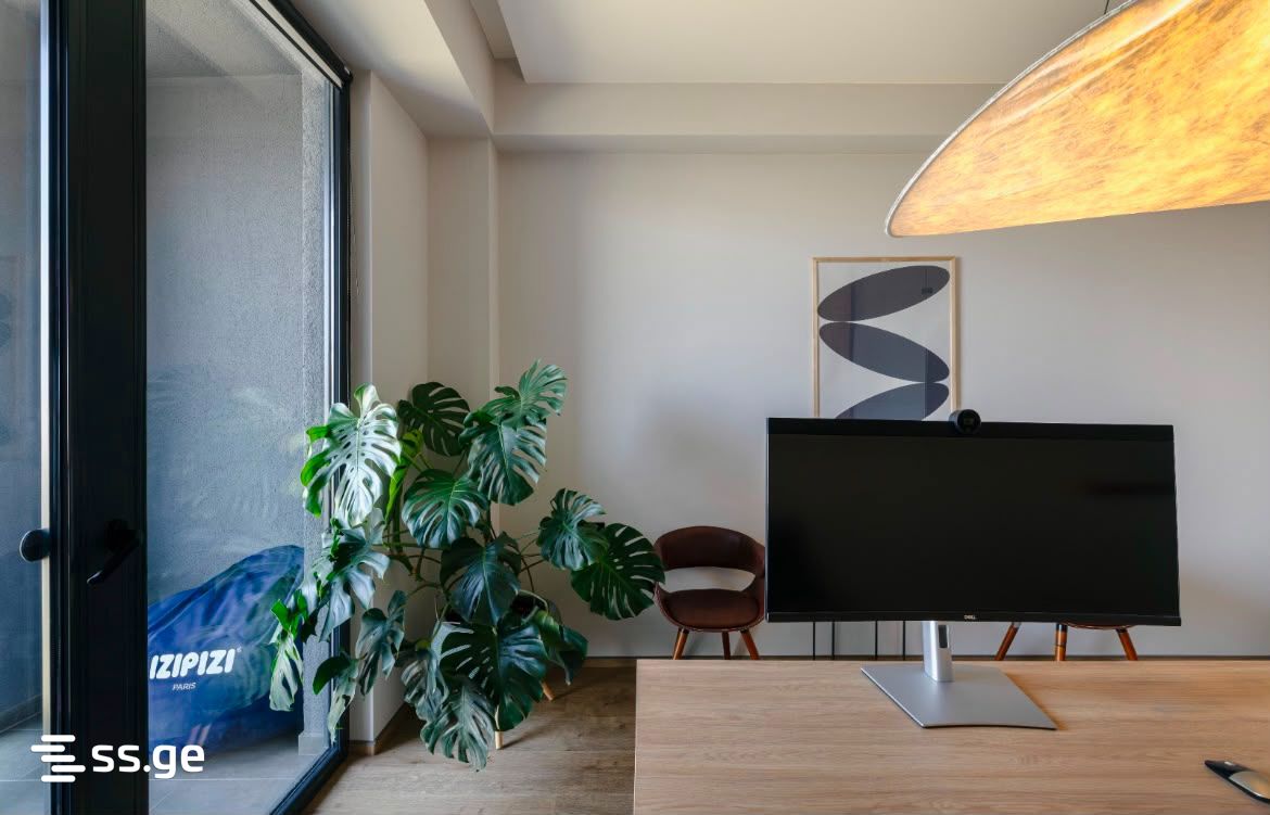4 room Flat For Sale. Vake, Tbilisi