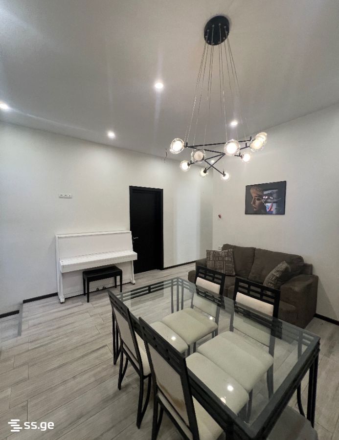 6 room Flat For Rent. Mtatsminda – pohled 4