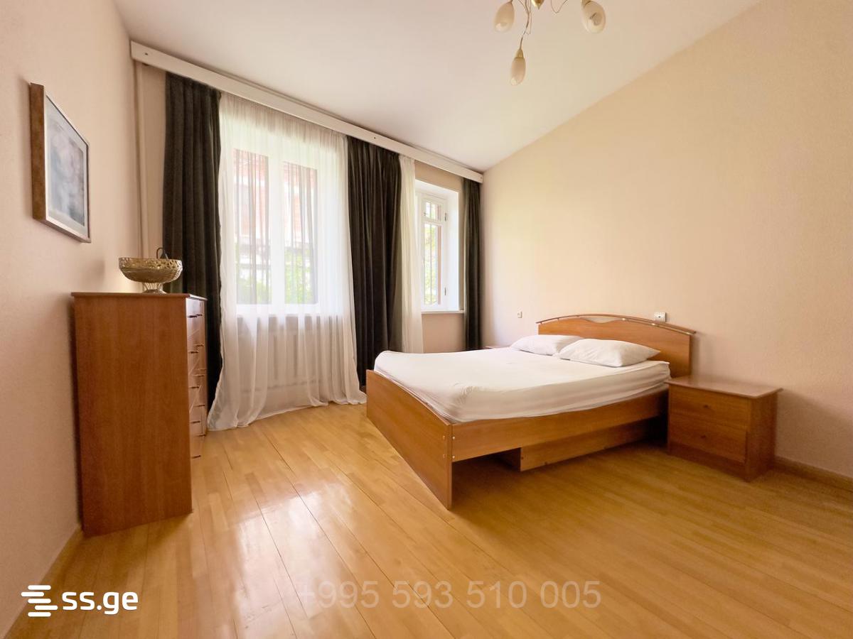 5 room Flat For Rent. Vera - Vista 6