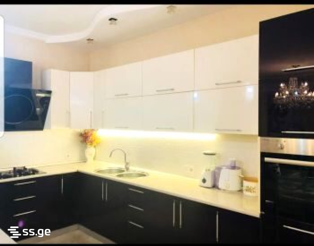 4 room Flat For Sale. Vake - Vista 3