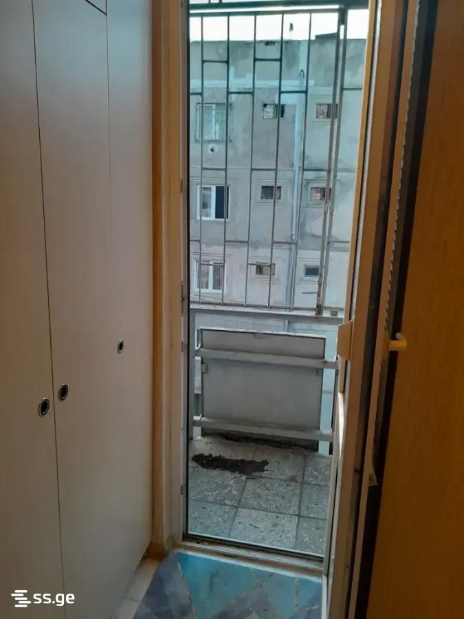 3 room Flat For Sale. Varketili - Więcej