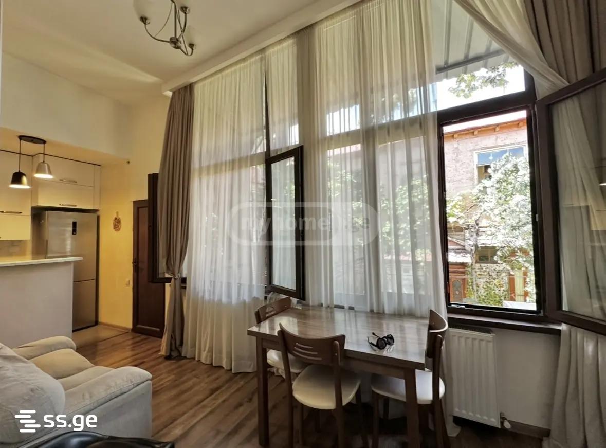 2 room Flat For Rent. Mtatsminda - Widok 2
