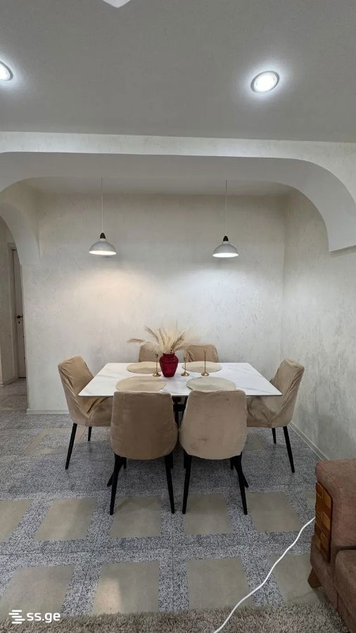 5 room Flat For Rent. Digomi - Bild 3