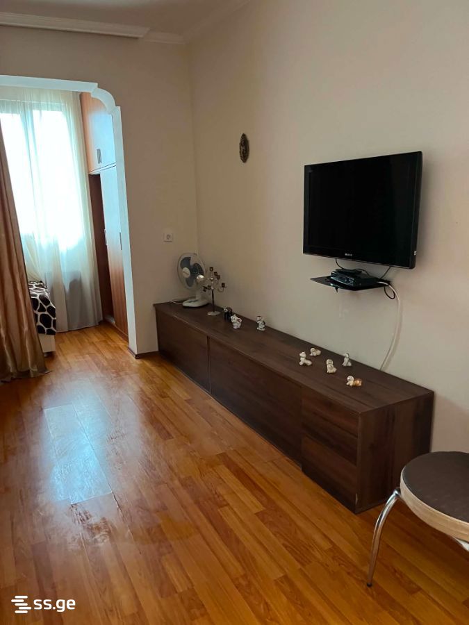 1 Room Flat Daily Rent. Tskaltubo view 3