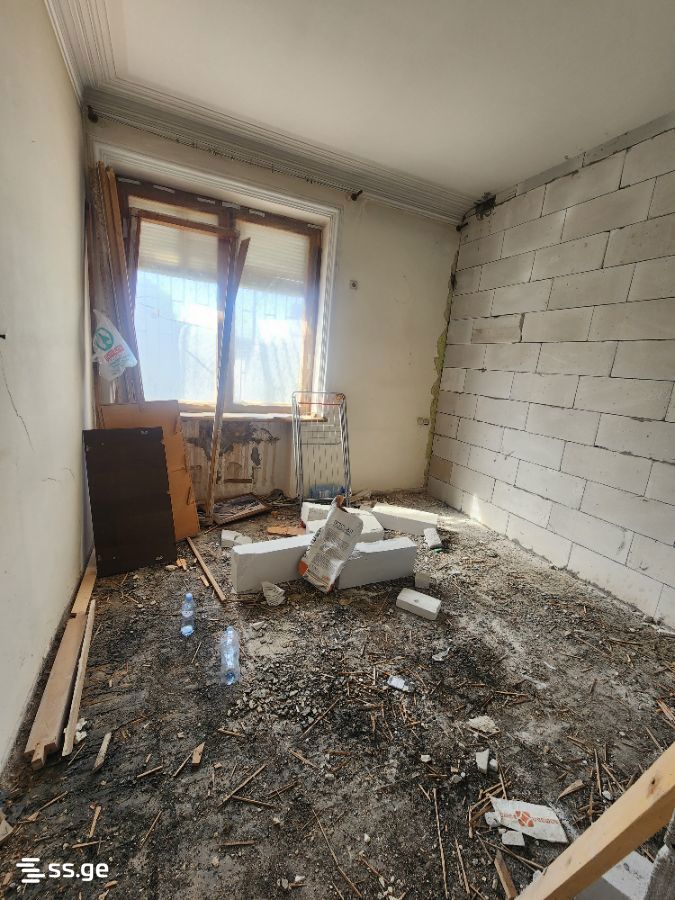 3 room Flat For Sale. Saburtalo - Meer