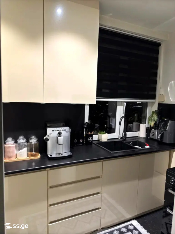 4 room Flat For Sale. Vake - Bild 3