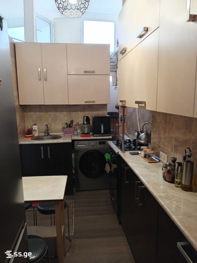 3 room Flat For Sale. Mtatsminda - Altro