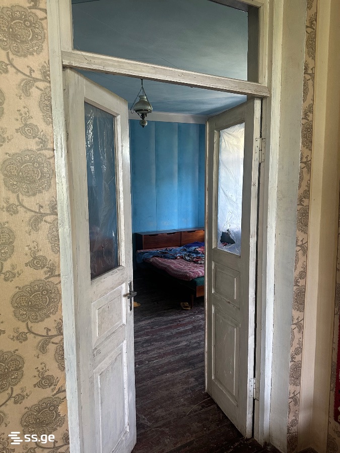 10 Room Private House For Sale view 5