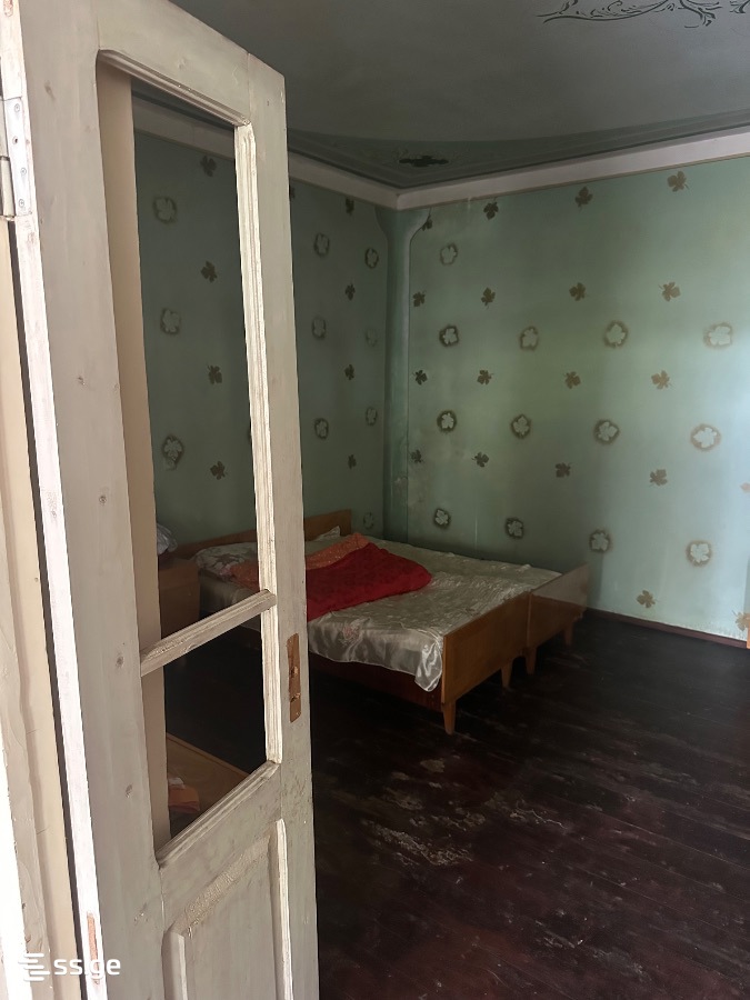 10 Room Private House For Sale view 2