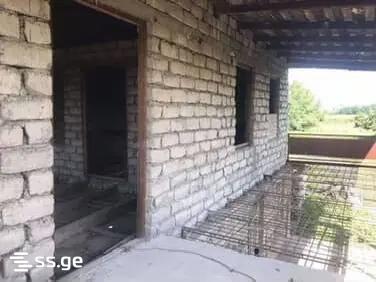 8 Room Private House For Sale view 4