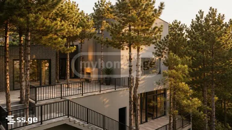 8 Room Private House For Sale view 1