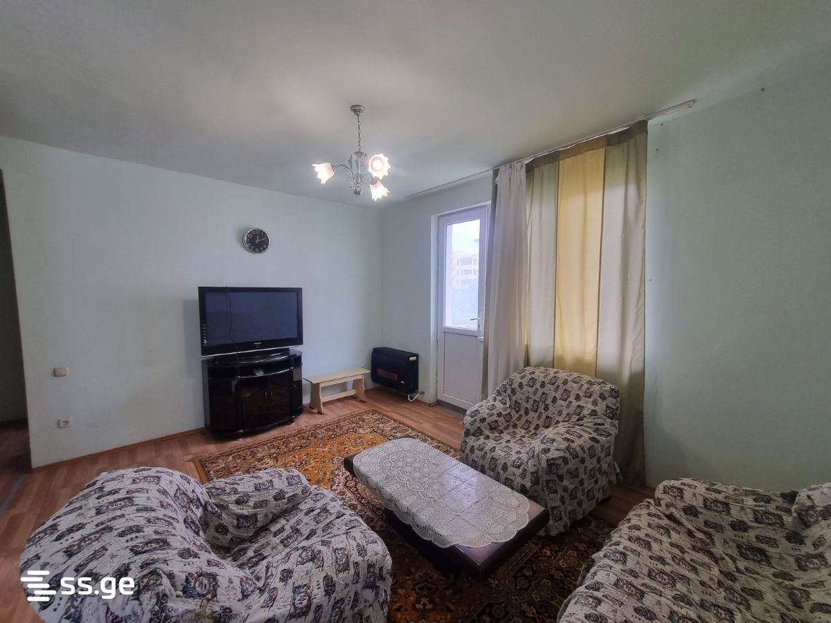 2 Room Flat For Rent. Poti view 9