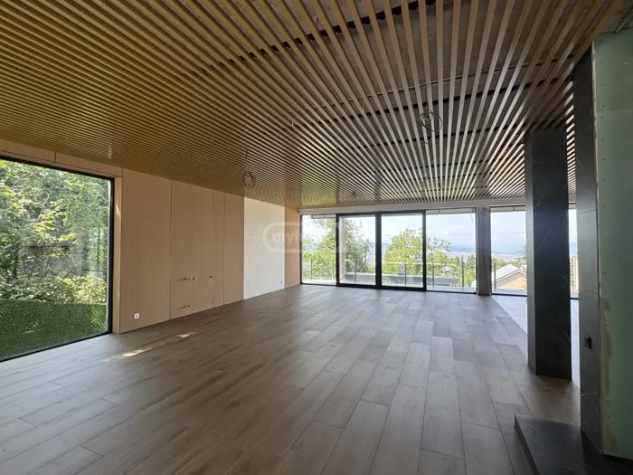 https://static.ss.ge/20260730/3_955a8495-2ce2-42bb-96f1-fcbd0118260c_Thumb.jpg