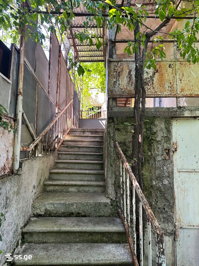 5 Room Private House For Sale view 13