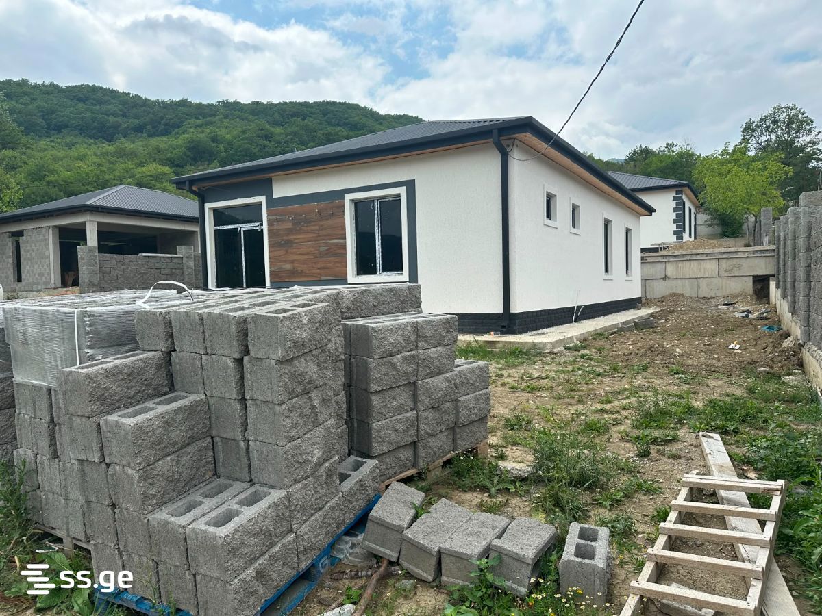 4 Room Private House For Sale view 5