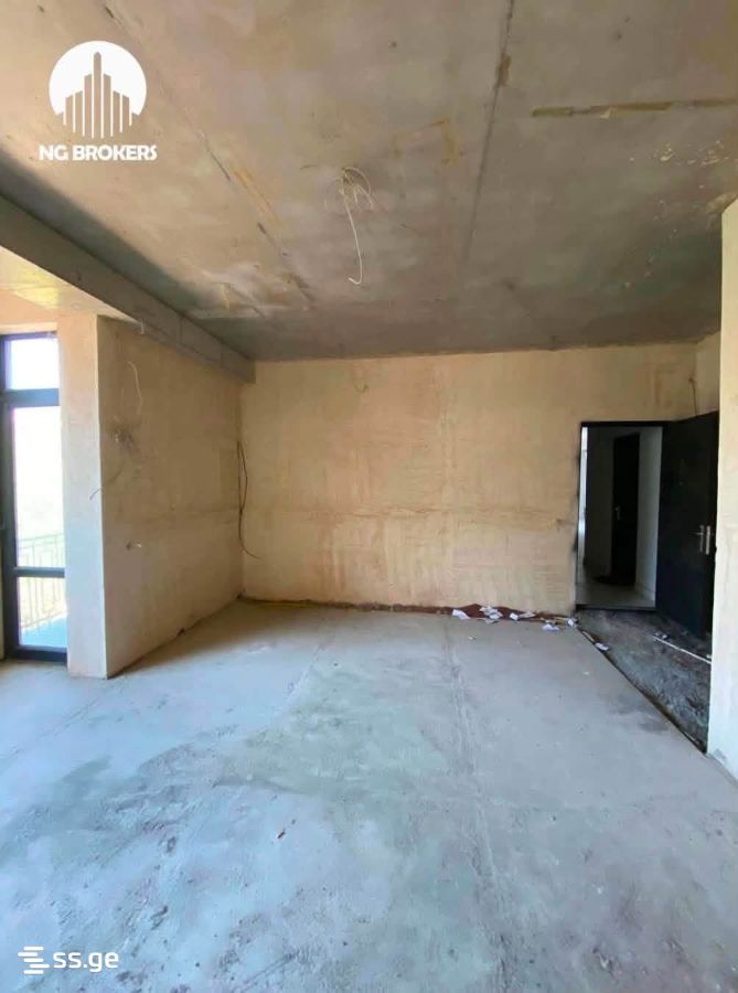4 Room Flat For Sale view 3