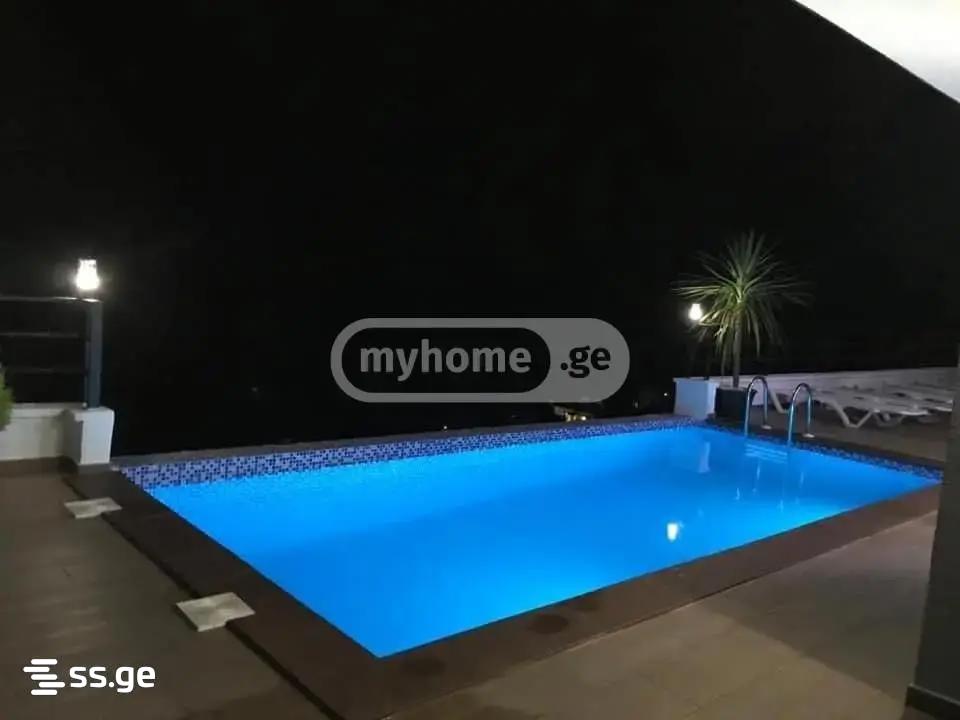 10 Room Private House Daily Rent. Batumi view 2
