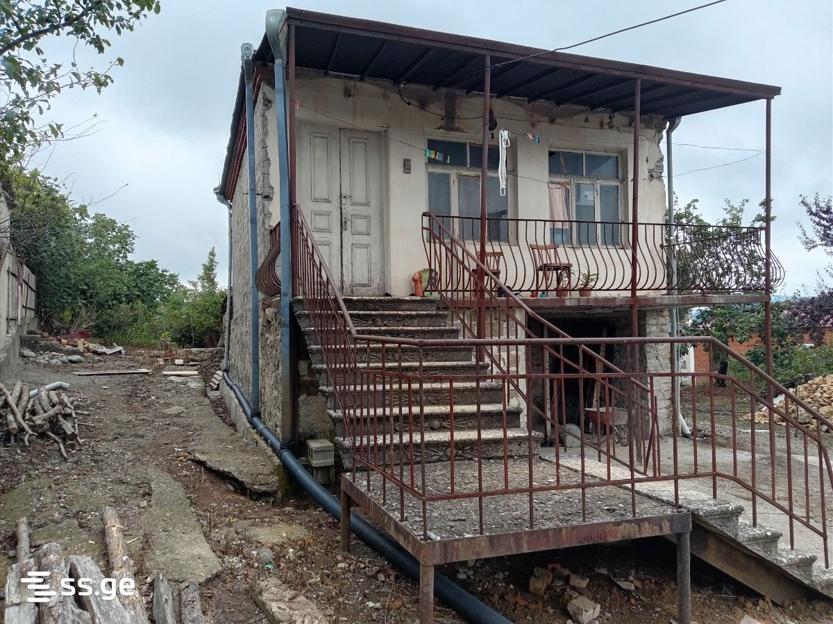 2 Room Private House For Sale view 3