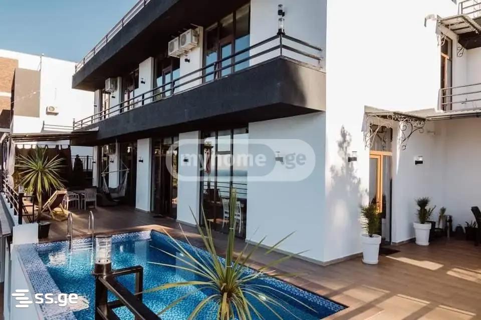 10 Room Private House Daily Rent. Batumi view 1