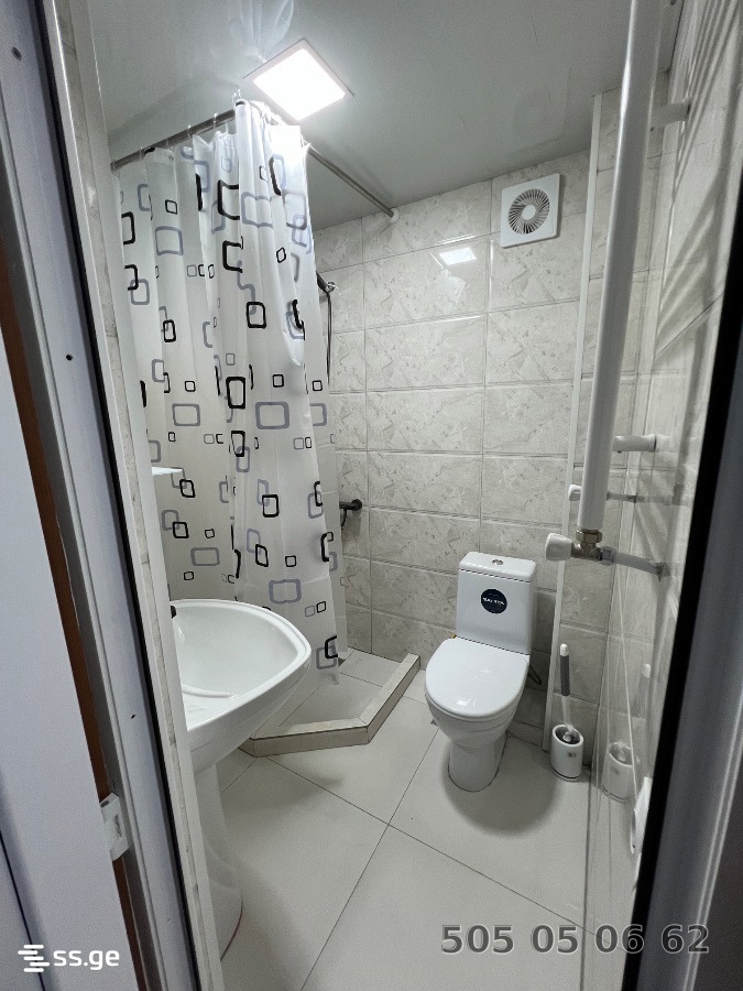 3 Room Flat Daily Rent. Telavi view 5