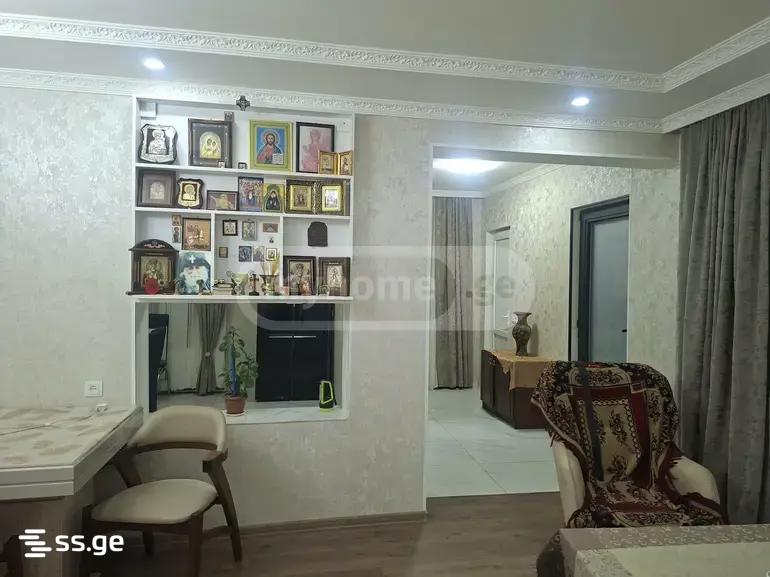 5 Room Private House For Sale view 3