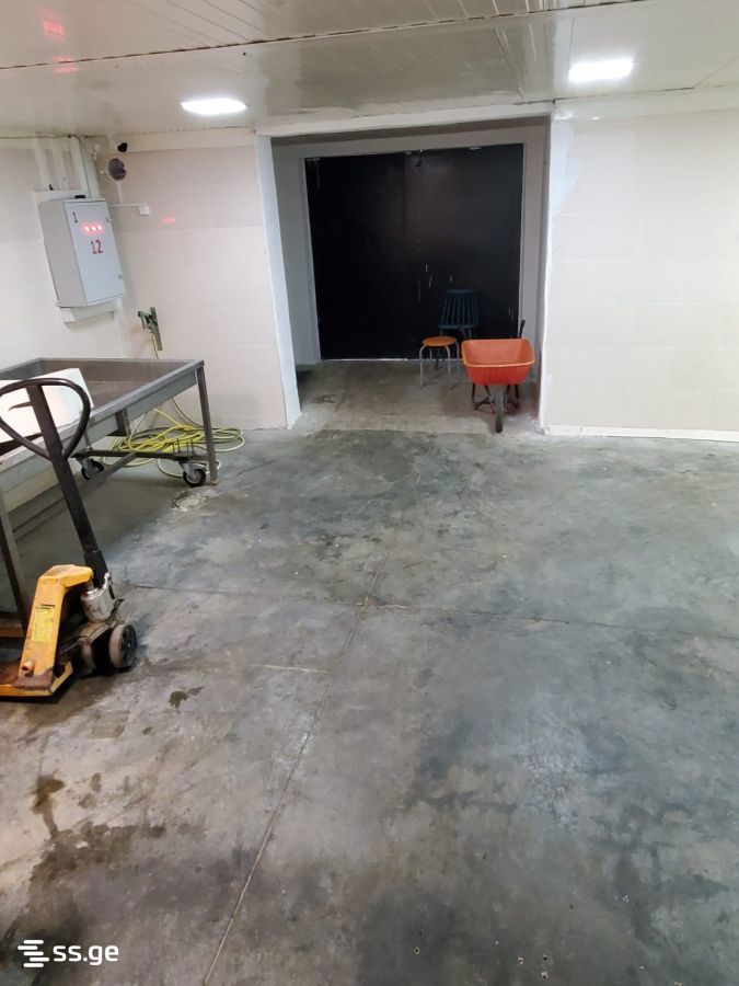 Store-Industrial Property For Rent. Misaktsieli view 5
