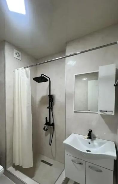 https://static.ss.ge/20260803/3_972ae542-d328-4113-8814-095be1590855_Thumb.jpg