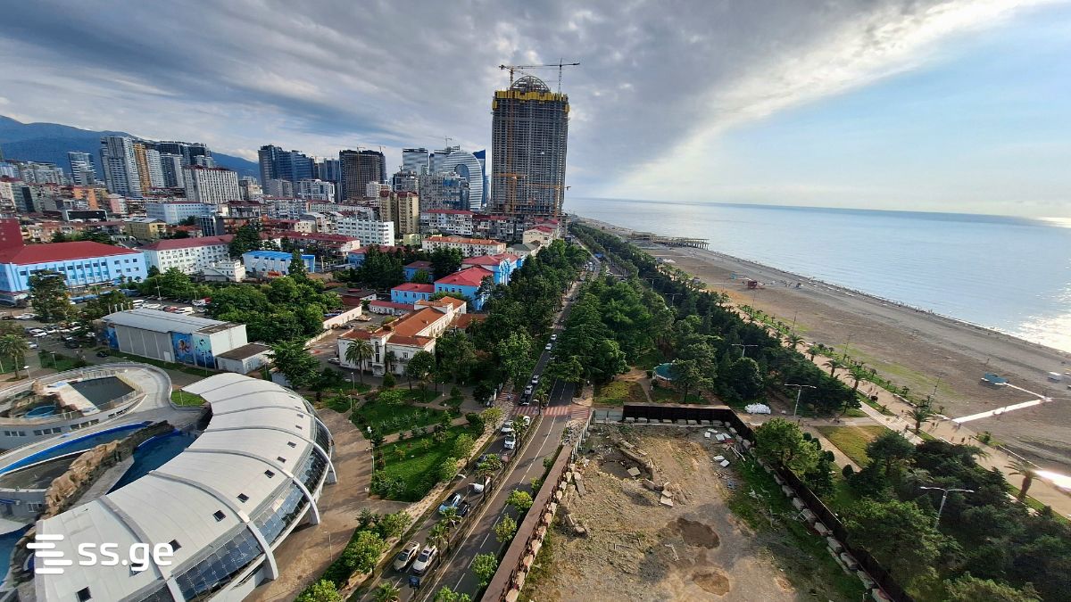 Studio Apartment For Daily Rent In Batumi, Alliance Privilege, 35 M² — $65 Per Day view 24