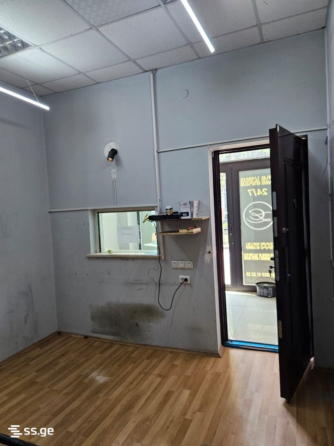 Commercial Space For Rent. Gori view 3