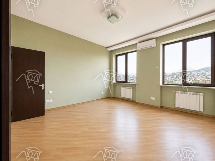 https://static.ss.ge/20260804/4_2656e353-02a7-4dc3-af28-3f1af0644f45_Thumb.jpg