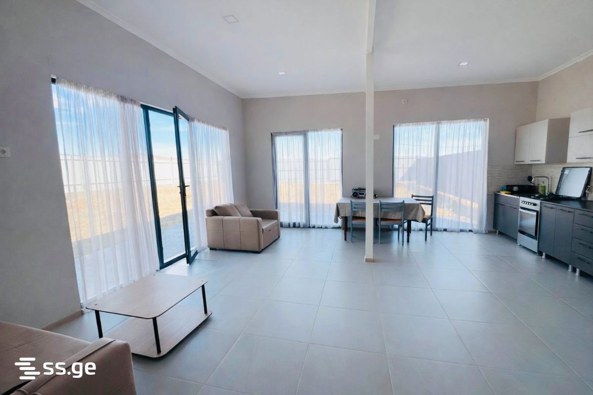 3 Room Private House For Sale view 5