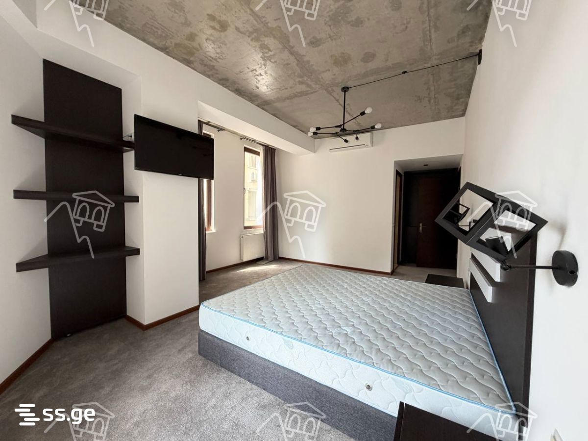 10 Room Hotel For Rent. Vera view 3