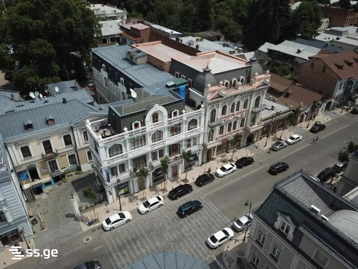 10 Room Hotel For Rent. Chugureti view 1