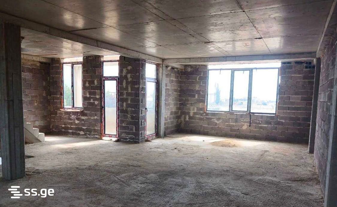 6 Room Private House For Sale view 10