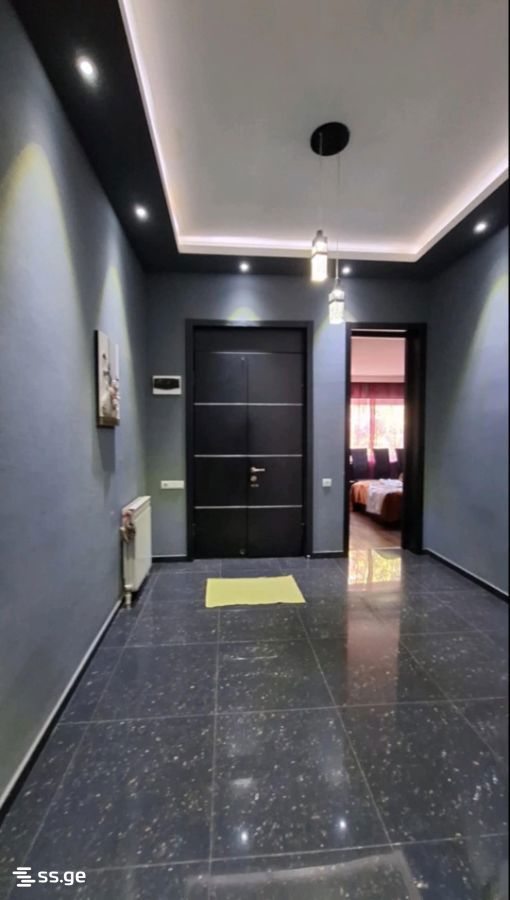 5 Room Private House For Sale view 2