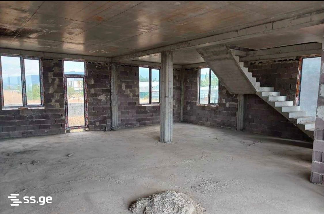 6 Room Private House For Sale view 9